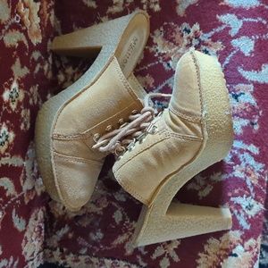 Michael Kors Suede Clogs with Rubber Bottoms. Size 5 1/2.
